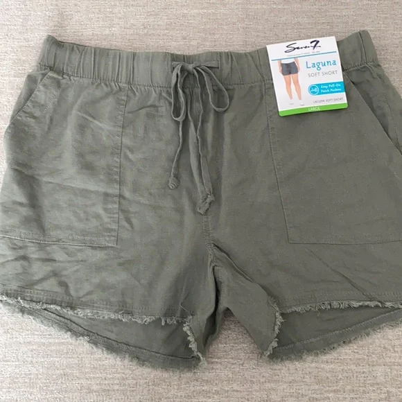Seven7 green “Laguna” soft pull on shorts Size Large NWT. - Picture 1 of 10